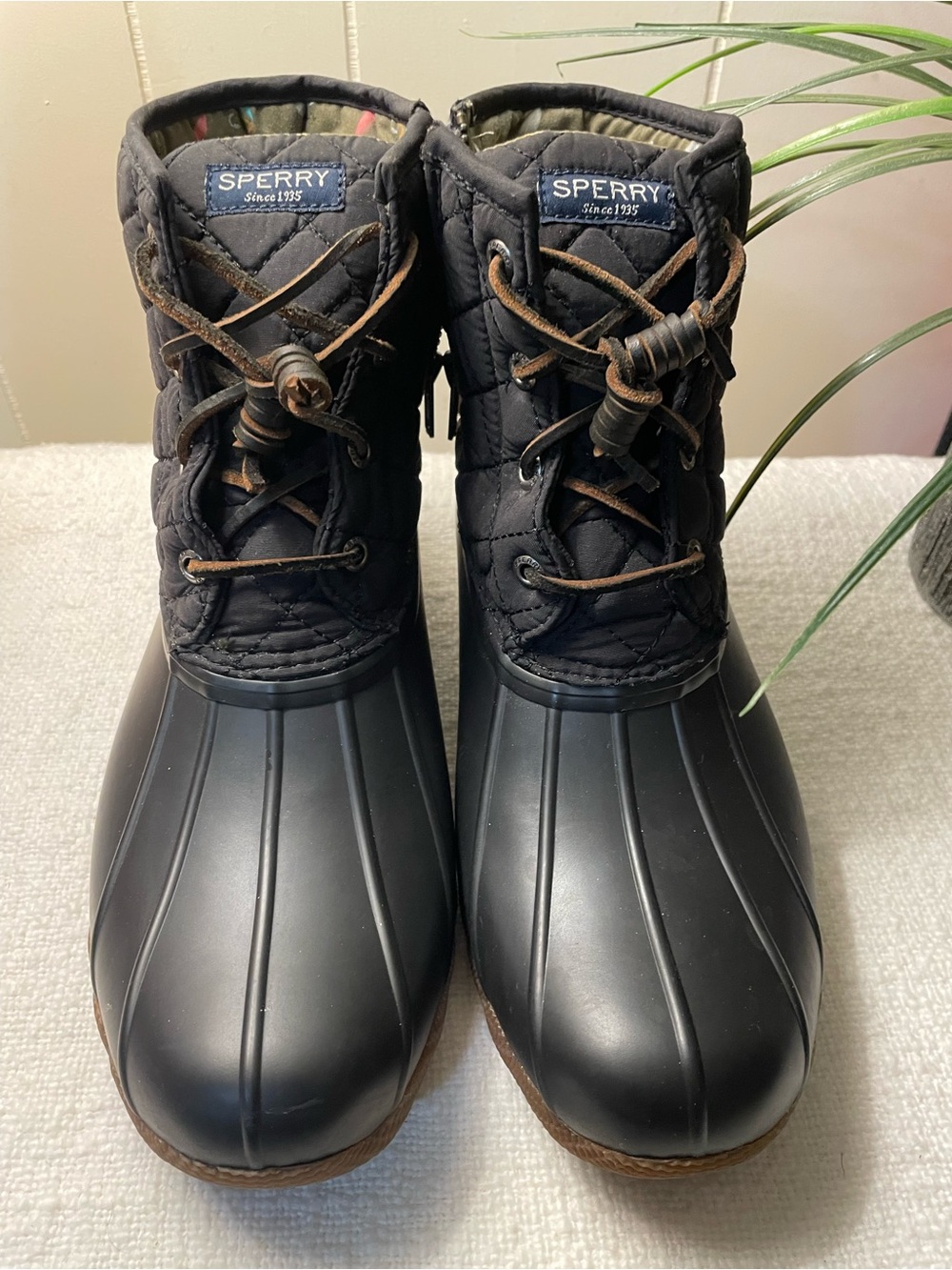 Sperry Black Quilted Lace-Up Duck Boots